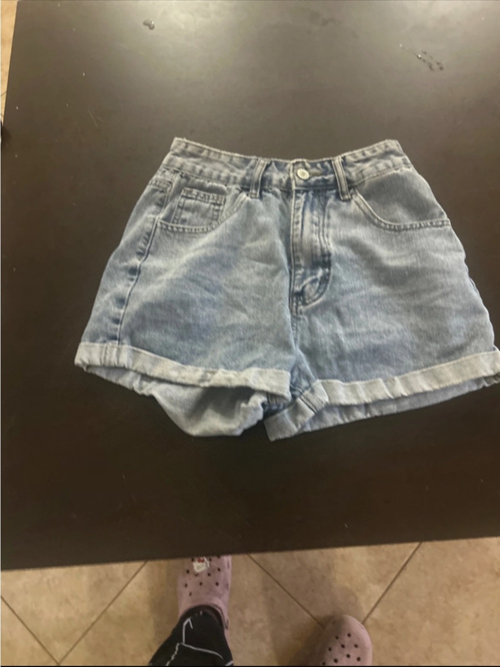SHEIN Light Wash Denim Cuffed Women’s Shorts